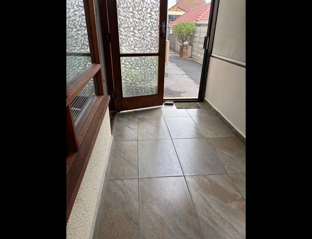2 BEDROOM PROPERTY TO RENT IN STRAND NORTH